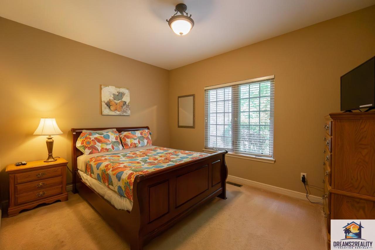 4Br Walk-In - Foosball Table - Hot Tub - Fire Pit - Free Tickets Included - Dv166 Branson Buitenkant foto