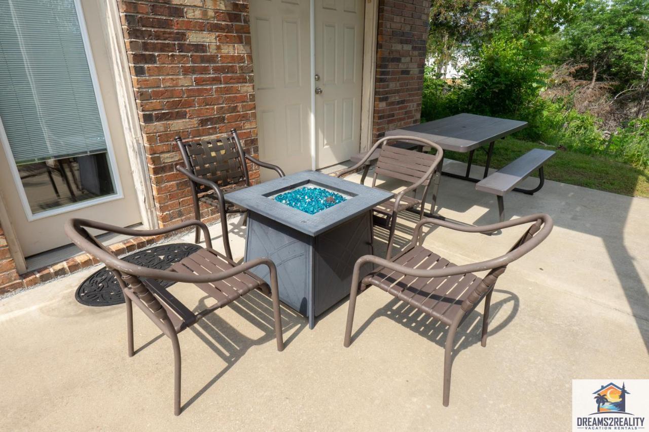 4Br Walk-In - Foosball Table - Hot Tub - Fire Pit - Free Tickets Included - Dv166 Branson Buitenkant foto